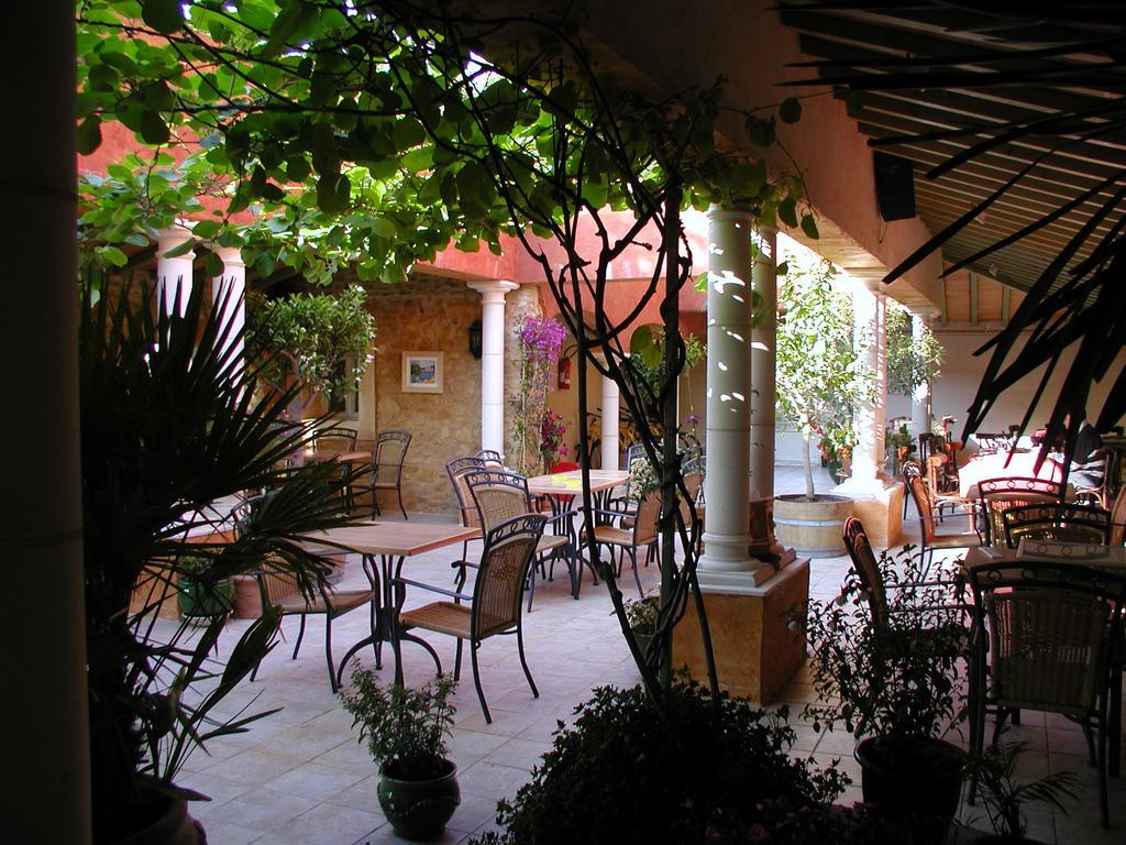Pousterle De Sabran - Piscine & Hammam Apartment Ngoại thất bức ảnh